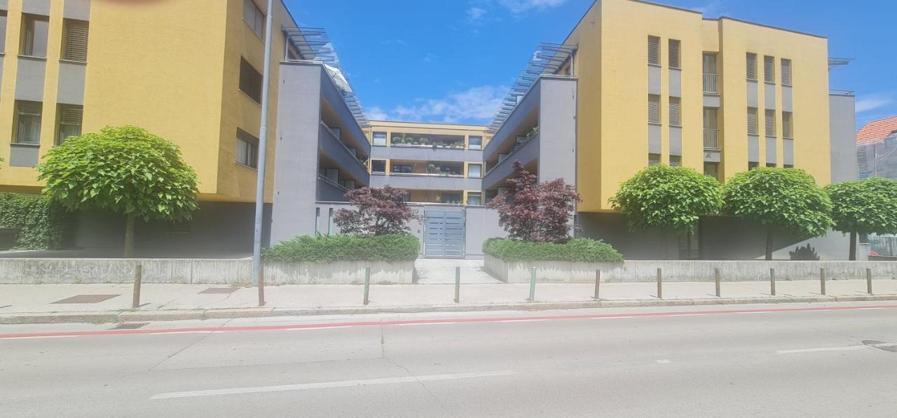 Apartma Minas Apartment Ljubljana Ngoại thất bức ảnh